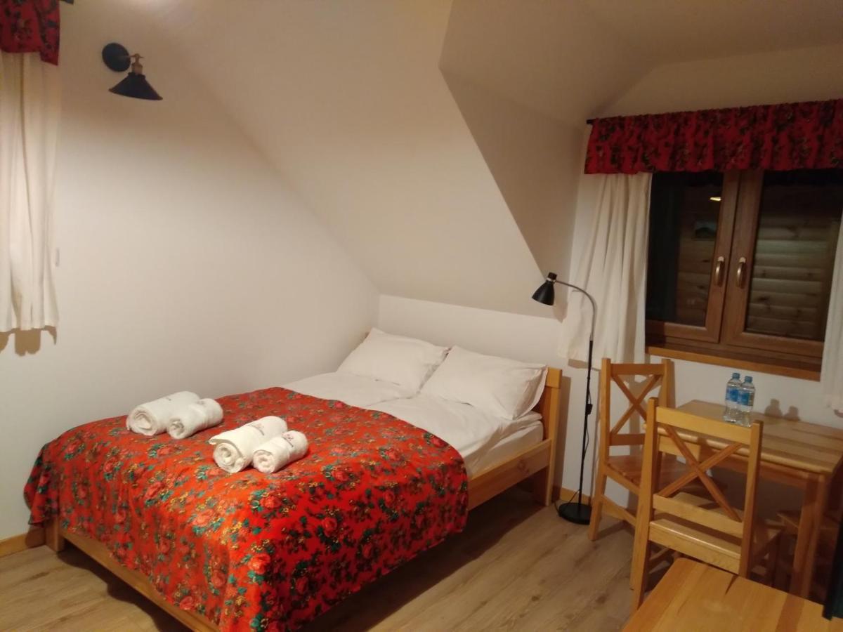 Ostoja Gromadzyn Apartment Ustrzyki Dolne Bagian luar foto