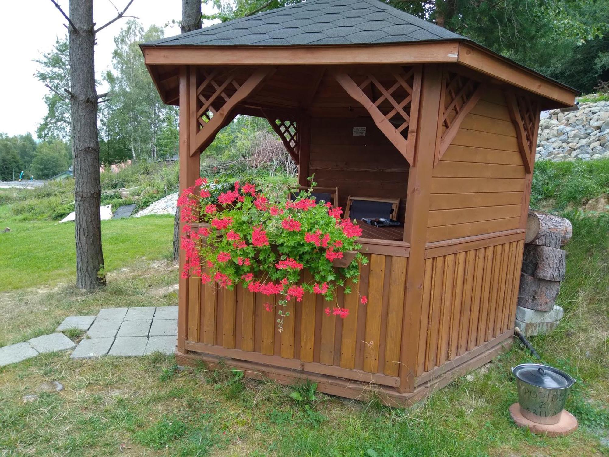 Ostoja Gromadzyn Apartment Ustrzyki Dolne Bagian luar foto