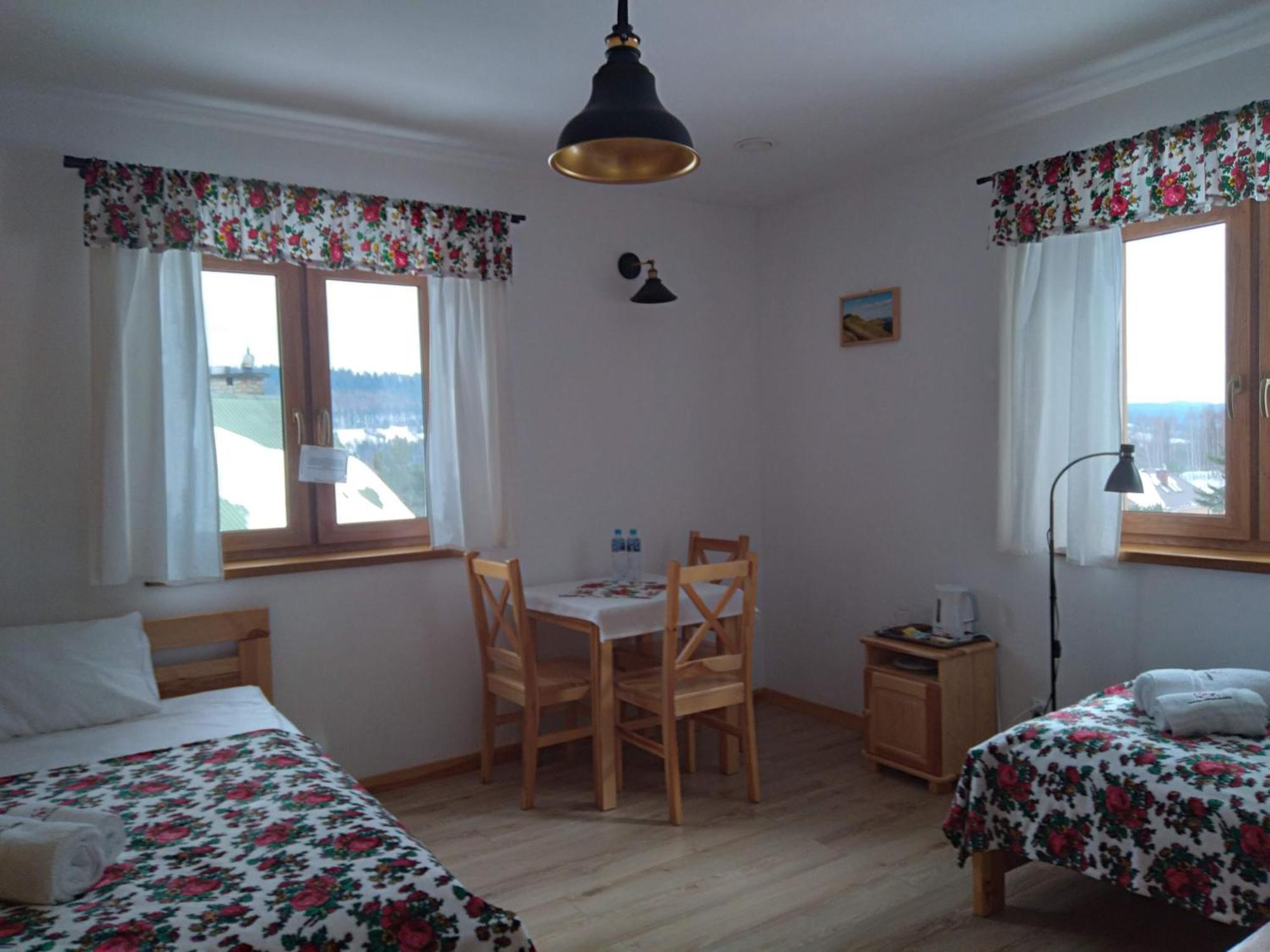 Ostoja Gromadzyn Apartment Ustrzyki Dolne Bagian luar foto