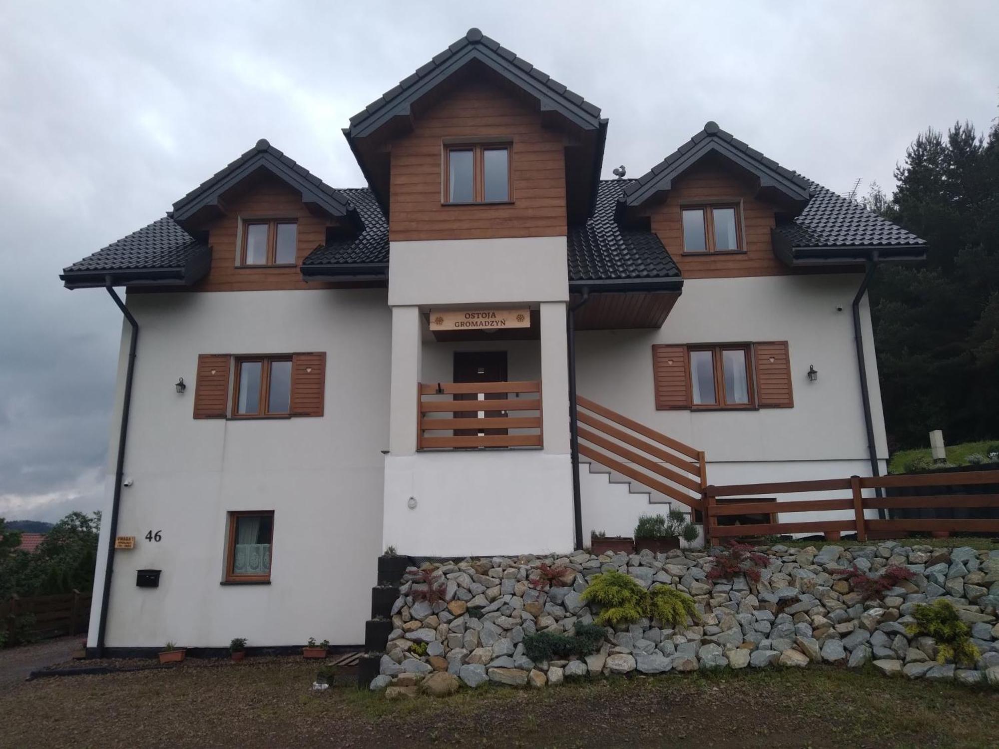 Ostoja Gromadzyn Apartment Ustrzyki Dolne Bagian luar foto